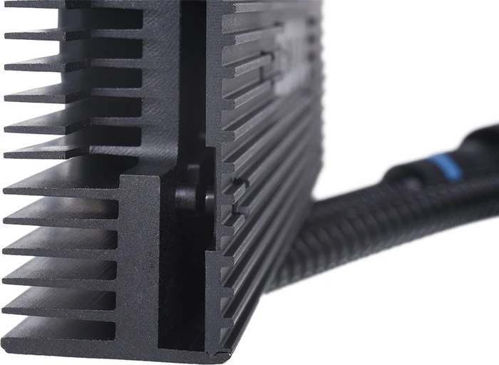 Alphacool Eiswolf 240 GPX Pro AMD Radeon VII M01