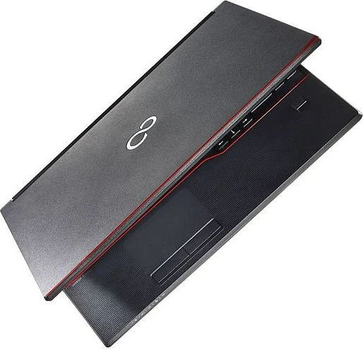 Fujitsu Lifebook E554, Core i3-4000M, 4GB RAM, 500GB HDD, DE