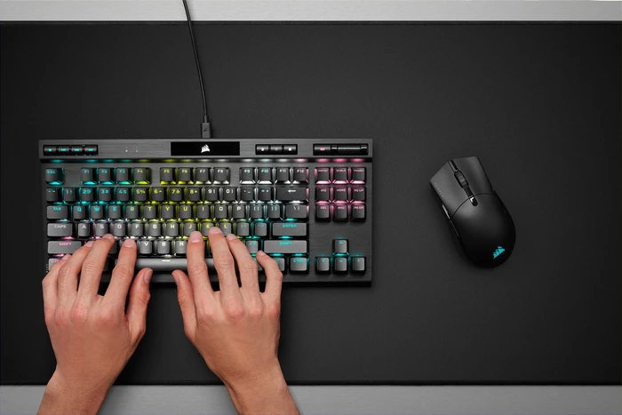 Corsair Gaming Sabre RGB Pro Wireless - Champion Series, USB/Bluetooth