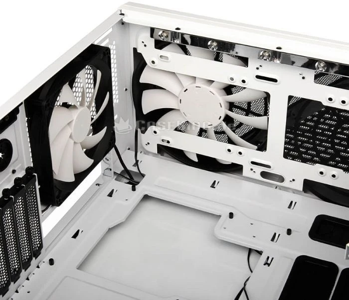 NZXT Phantom 820 weiß, Acrylfenster