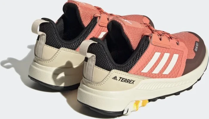 adidas Terrex Trailmaker Rain.RDY coral fusion/wonder white/solar gold (Junior)