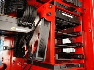 NZXT Phantom 410 rot, Acrylfenster