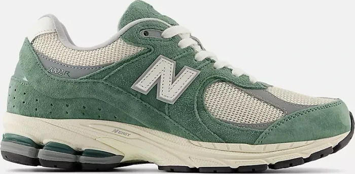 New Balance 2002R dark juniper/linen