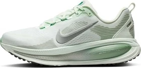 Nike Vomero 18 barely green/steam/light silver/metallic silver (Damen)