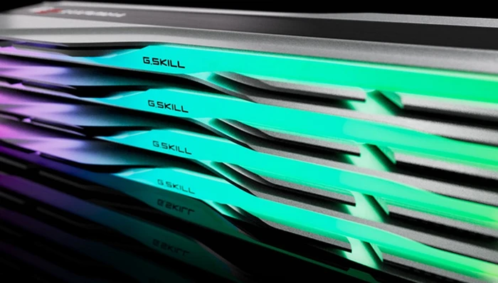 G.Skill Trident Z5 RGB silber UDIMM 96GB Kit, DDR5-6400, CL32-39-39-102