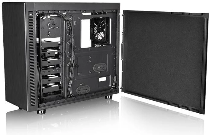 Thermaltake Suppressor F51, schallgedämmt