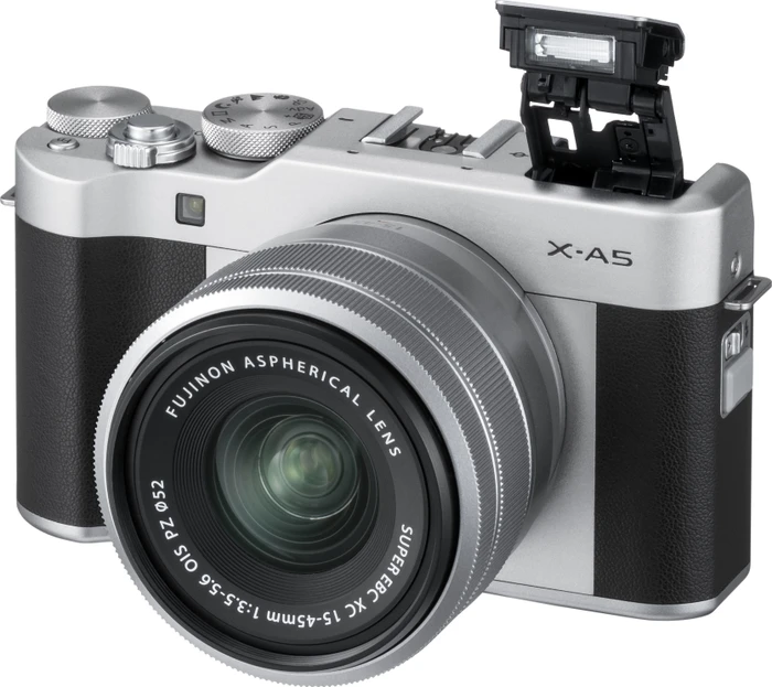 Fujifilm X-A3 silber mit Objektiv Fujinon XC 15-45mm 3.5-5.6 OIS PZ