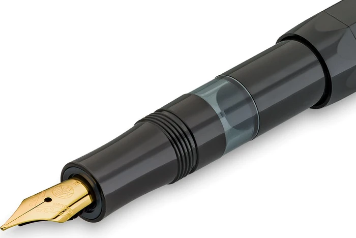Kaweco Piston Sport Classic black/gold, rechte Hand, extra fein