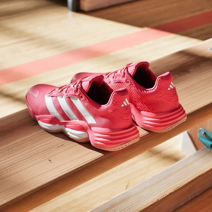 adidas Stabil 16 Indoor pure ruby/cloud white/lucid red