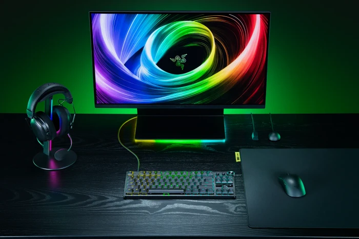 Razer Huntsman V3 Pro Low-profile Tenkeyless 8KHz, schwarz, LEDs RGB, Razer Low-Profile Analog Optical Switch, USB, DE