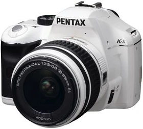 Pentax K-x weiß mit Objektiv smc DA L 18-55mm 3.5-5.6 AL