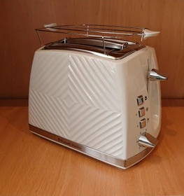 Russell Hobbs Groove Toaster weiß