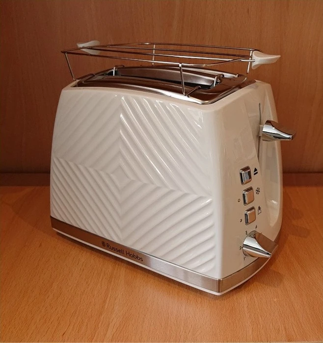 Russell Hobbs Groove Toaster weiß