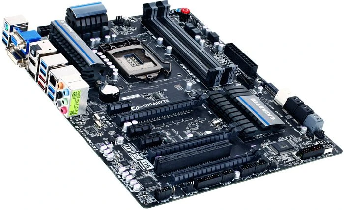 GIGABYTE GA-Z77X-UD4H (Intel 1155)
