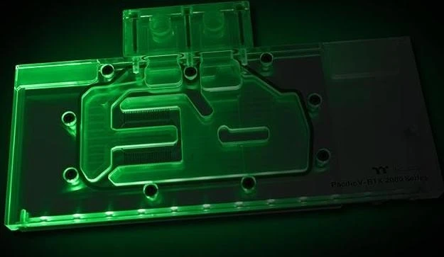Thermaltake Pacific V-RTX 2080 Plus Series Founder Edition mit Backplate