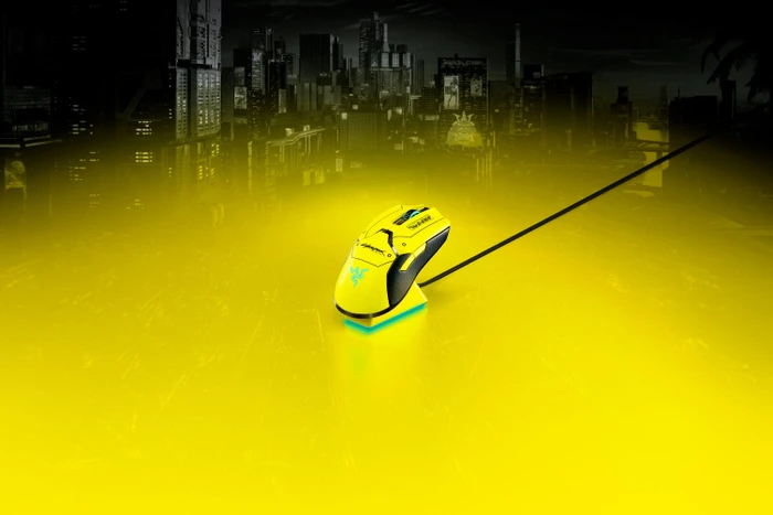 Razer Viper Ultimate mit Ladestation, Cyberpunk 2077 Edition, USB