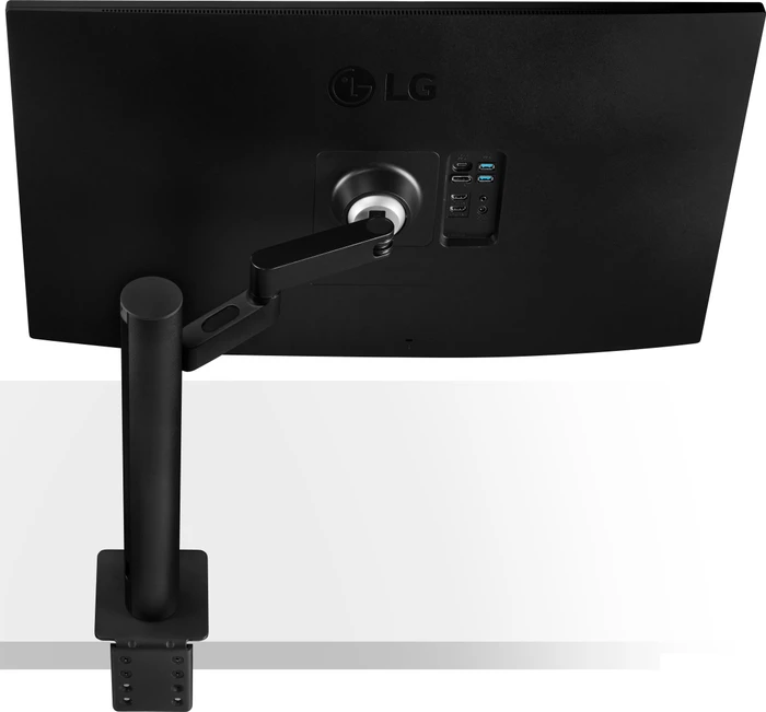 LG UltraFine 32UN880-B, 31.5"