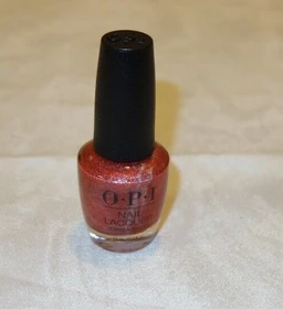 OPI Infinite Shine Nagellack paint the tinseltown red, 15ml