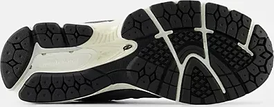 New Balance 2002R magnet/lead/blue fox (Herren)