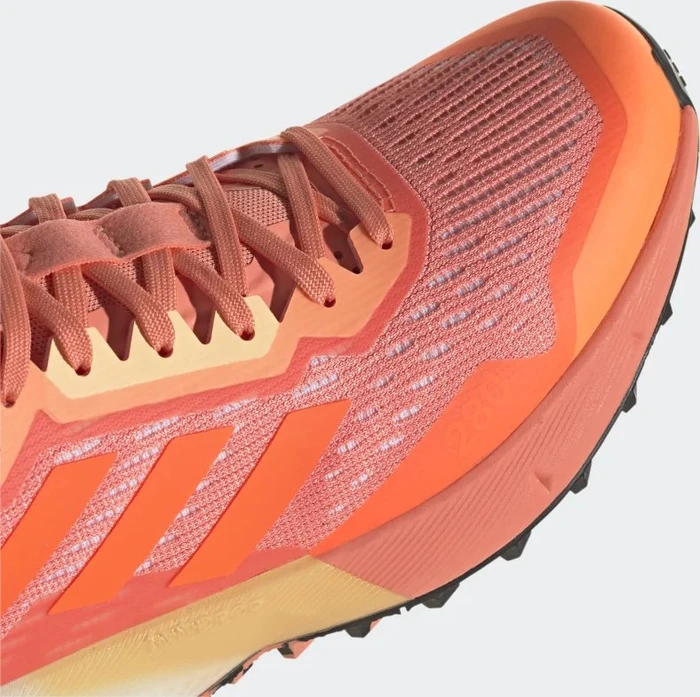 adidas Terrex Agravic Flow 2.0 coral fusion/impact orange/cloud white (Damen)
