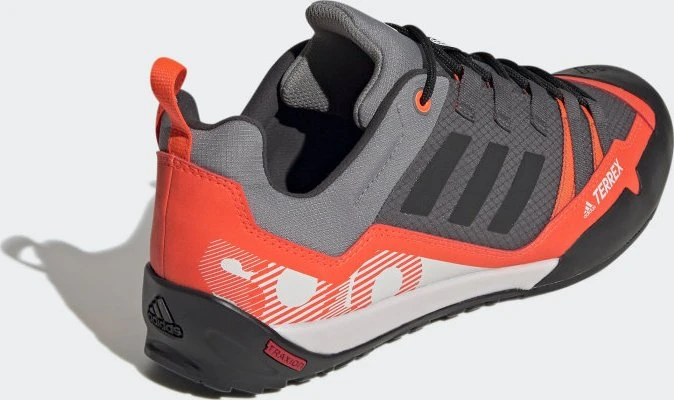 adidas Terrex Swift Solo grey five/core black/solar red