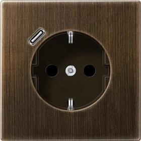 Jung SCHUKO-Steckdose mit USB-Ladegerät Safety+, messing antik