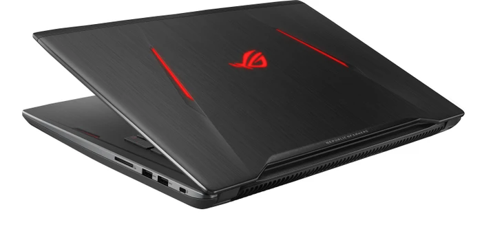 ASUS ROG Strix GL702ZC-GC104T, schwarz, Ryzen 7 1700, 16GB RAM, 256GB SSD, 1TB HDD, Radeon RX 580, DE