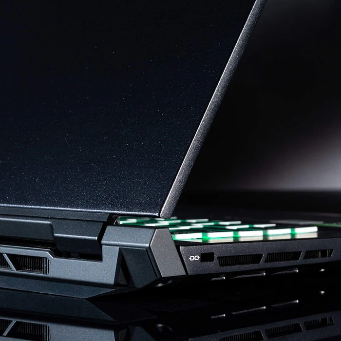 Nexoc GC7 728IGS 20V1, Core i7-10750H, 8GB RAM, 512GB SSD, GeForce RTX 2080 SUPER Max-Q, DE