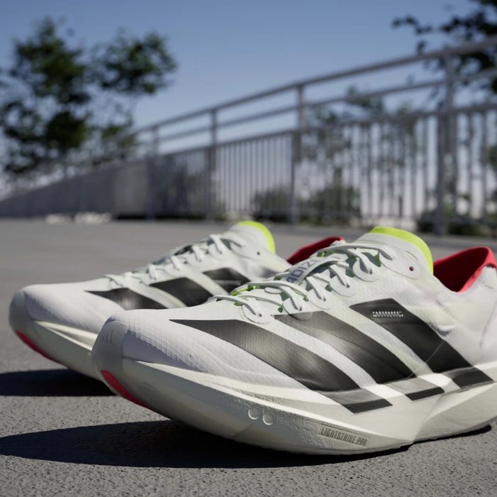 adidas Adizero Takumi Sen 11 cloud white/core black/lucid red (Herren)