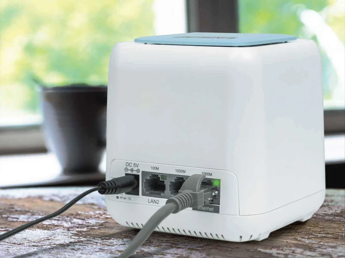 Intellinet Mesh WLAN-Set, Router und 2x Repeater Set, 3er-Bundle