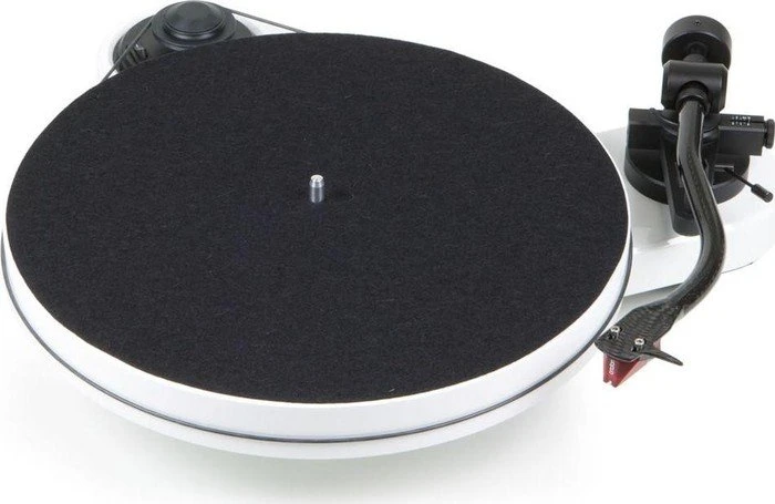 Pro-Ject RPM 1 Carbon