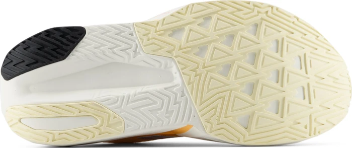 New Balance FuelCell Rebel v5 calcium/gumdrop (Damen)