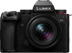 Panasonic Lumix DC-S5II mit Objektiv Lumix S 18-40mm 4.5-6.3