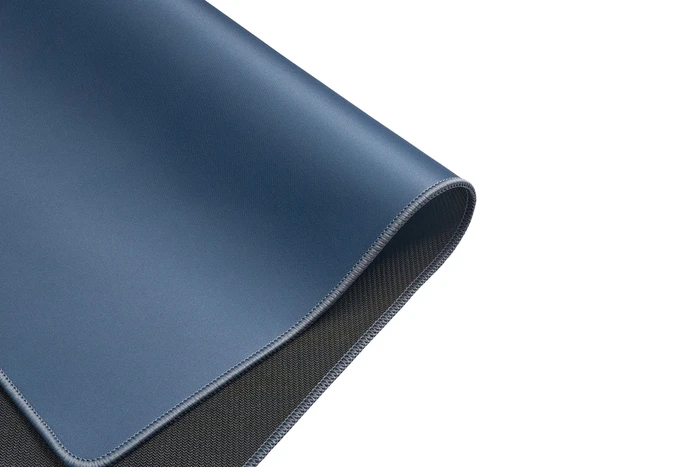 Tucano One Desk Pad für MacBook Neo, 550x350mm, Indigo blau