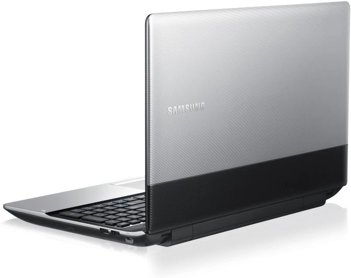Samsung 300E5C, Core i5-3210M, 8GB RAM, 750GB HDD, GeForce GT 620M, PL