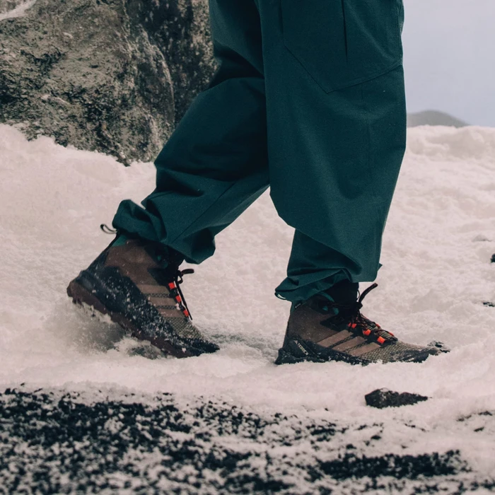 adidas Terrex Skychaser AX5 Mid Gore-Tex Climawarm+ earth strata/trace brown/pure teal (Damen)