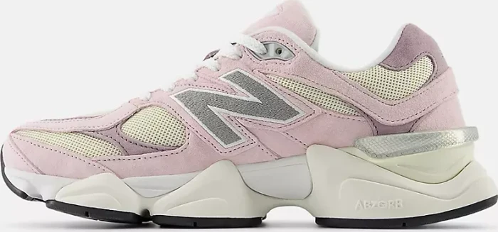 New Balance 9060 rose sugar/angora/ice wine