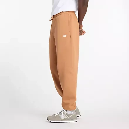 New Balance Sports Essentials Fleece Trainingshose lang walnut (Herren)