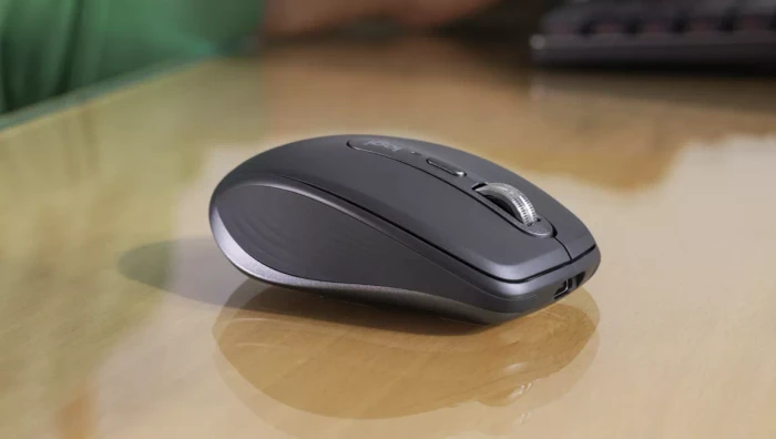 Logitech MX Anywhere 3S Graphite, schwarz, Logi Bolt, USB/Bluetooth