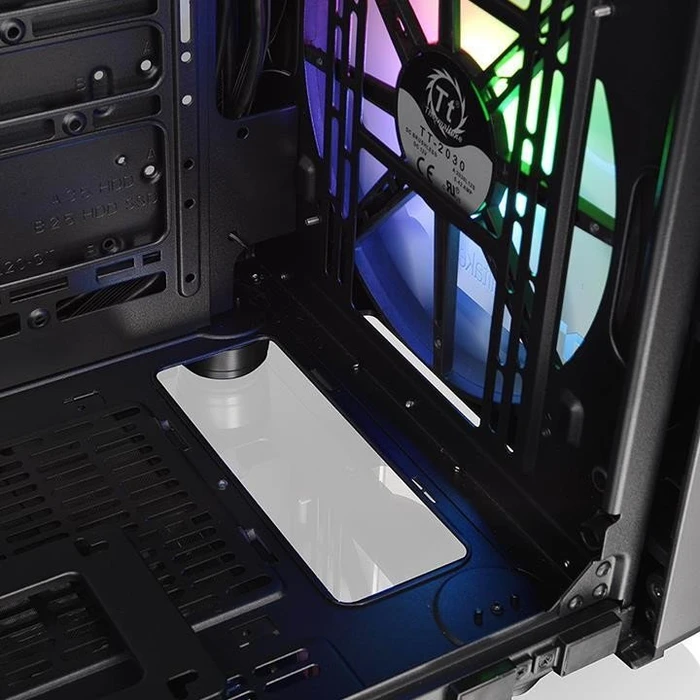 Thermaltake Level 20 GT ARGB, schwarz/silber, Glasfenster