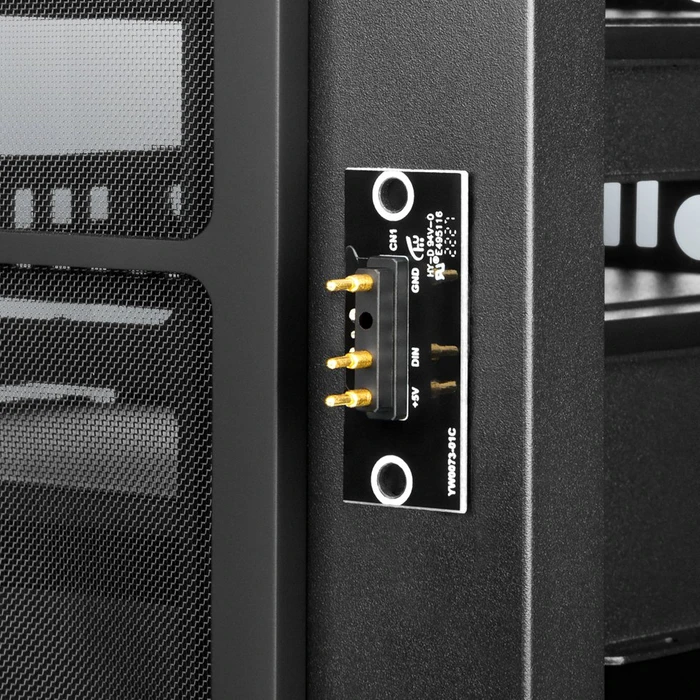 Raijintek Zofos Ultra, Glasfenster