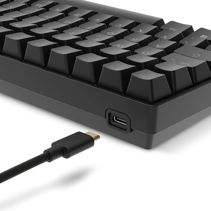 Sharkoon Skiller SGK50 S2, schwarz, LEDs RGB, hot-swap, Gateron YELLOW, USB, DE