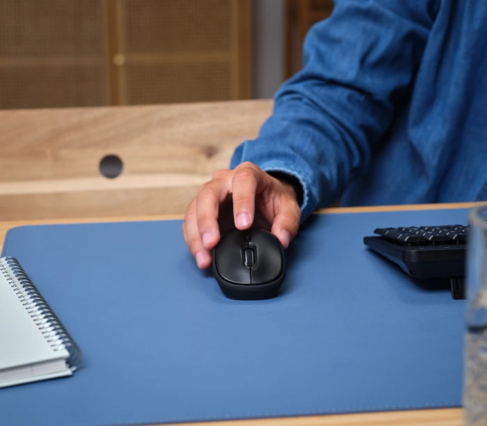 Trust Yvi+ Silent Wireless Compact Mouse schwarz, Clevergreen, USB