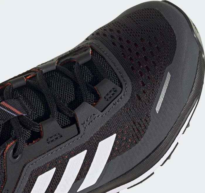 adidas Terrex Agravic Flow Primegreen core black/crystal white/solar red (Junior)