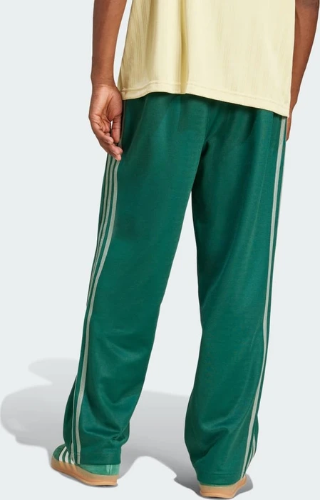 adidas Adicolor Baggy Fit Firebird Trainingshose lang collegiate green (Herren)