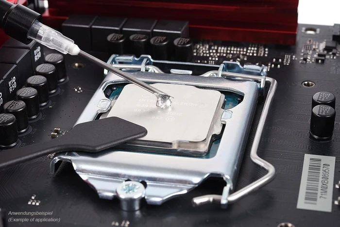 Alphacool Eisfrost Xtreme Flüssigmetall-Wärmeleitpaste, 1g, inkl. Spatel