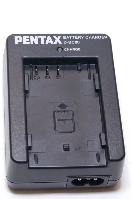 Pentax D-BC90 Ladegerät