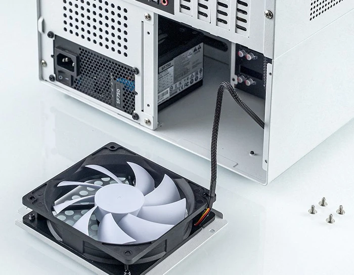 Jonsbo N4 White, weiß/braun