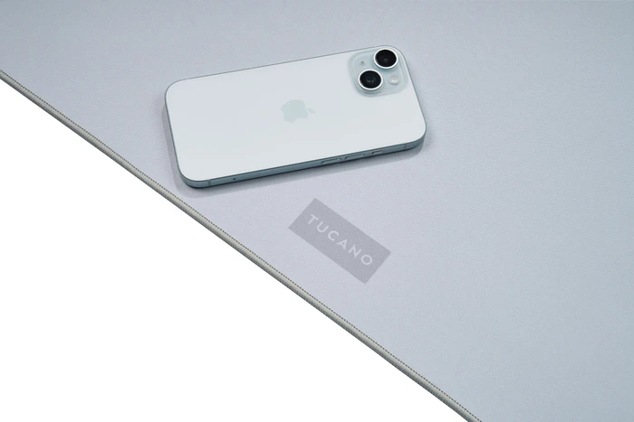 Tucano One Desk Pad für MacBook Neo, 550x350mm, Silber grau