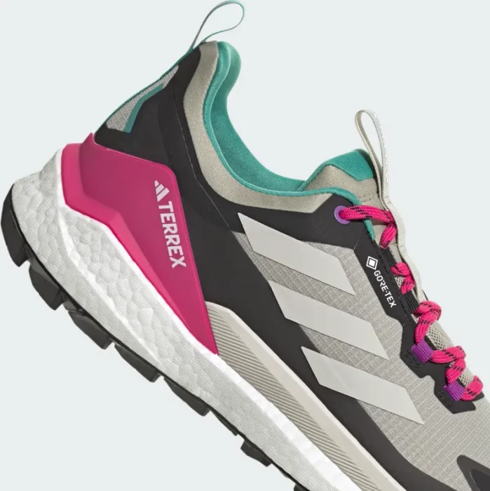 adidas Terrex Free Hiker 2.0 Low GTX sesame/talc/real magenta (Herren)